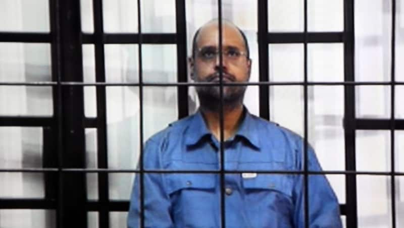 Gadafi-Sohn Saif al-Islam wurde in Libyen zum Tode verurteilt. (Bild: APA/EPA/SABRI ELMHEDWI)