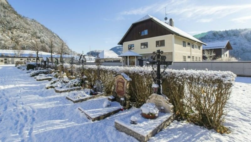 Das Flüchtlingsquartier im Pfarrhof der Gemeinde Fuschl im Salzburger Flachgau (Bild: APA/NEUMAYR/LEO)