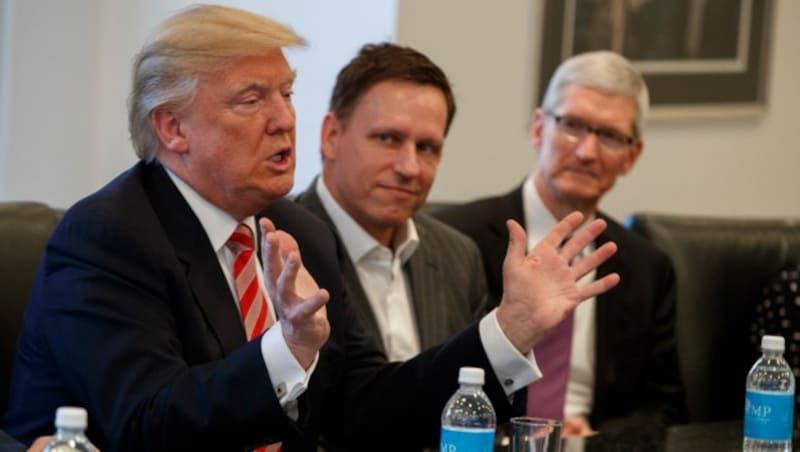 Donald Trump, Peter Thiel, Tim Cook (Bild: AP)