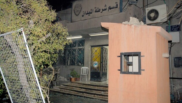 In dieser Polizeistation fand der Anschlag statt. (Bild: APA/AFP/SANA/HO)