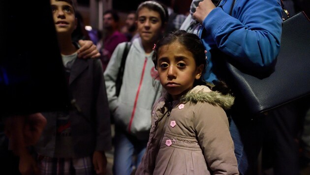 UNICEF schlägt Alarm: Die Zahl der minderjährigen Migranten steigt. (Bild: APA/dpa/Hendrik Schmidt)