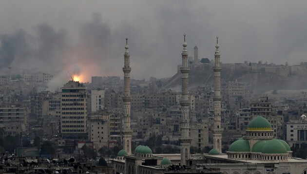 Explosion in Aleppo (Bild: AP)