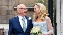 2016 heiratete Rupert Murdoch das ehemalige Model Jerry Hall. Jetzt sind die beiden offiziell geschieden. (Bild: AFP)