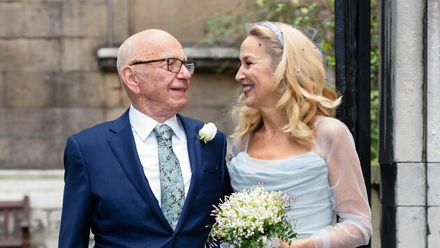 2016 heiratete Rupert Murdoch das ehemalige Model Jerry Hall. Jetzt sind die beiden offiziell geschieden. (Bild: AFP)