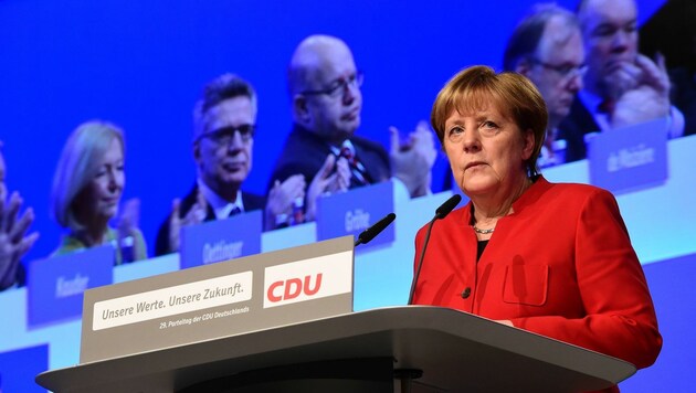 Angela Merkel beim CDU-Parteitag (Bild: APA/AFP/TOBIAS SCHWARZ)
