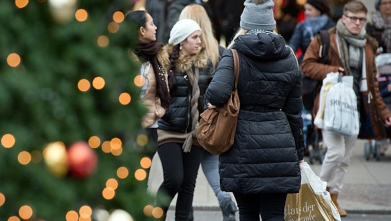 Am 13. Dezmeber öffnet in Wien wieder der Handel. (Bild: APA/dpa/Bernd Von Jutrczenka)