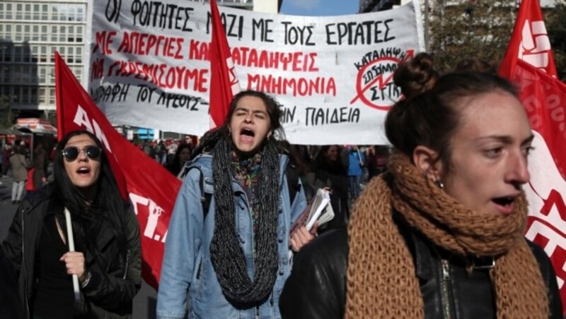 Proteste in Athen (Bild: AP)