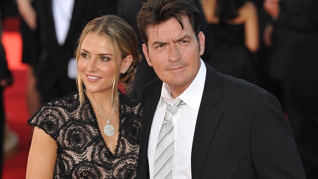 Charlie Sheen und seine Ex-Ehefrau Brooke Mueller (Bild: ROBYN BECK/AFP/picturedesk.com)