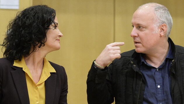 Stefan Wallner mit Grünen-Chefin Eva Glawischnig (Bild: APA/ROBERT JAEGER)