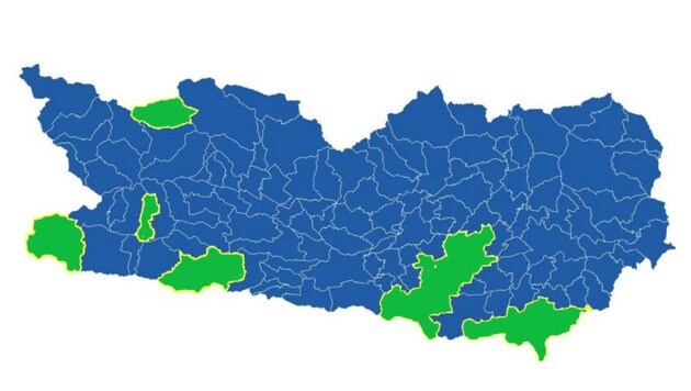Die politische Landkarte Kärntens bleibt tiefblau eingefärbt... (Bild: Kärntner Krone)