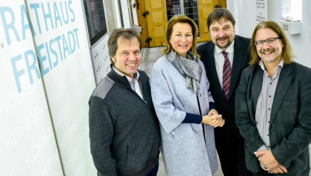 Bürgermeisterin Elisabeth Paruta-Teufer mit Rainer Widmann, Wolfgang Affenzeller und Johann Moser. (Bild: Markus Wenzel)