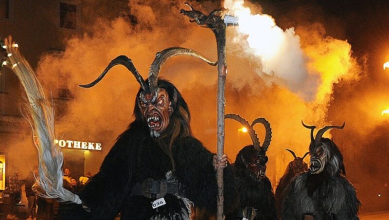 Ein Krampuslauf im Lungau (Bild: APA/BARBARA GINDL)