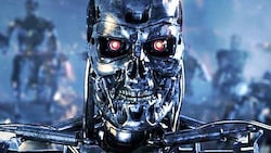 Im Science-Fiction-Streifen „Terminator“ will die wild gewordene KI Skynet die Menschheit ...