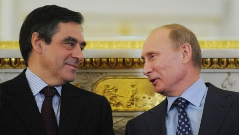 Fillon und Putin (hier im Jahr 2011) haben sich schon oft persönlich getroffen. (Bild: APA/AFP/AFP POOL/NATALIA KOLESNIKOVA)