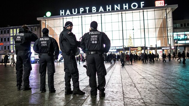 In Köln kam es in der Silvesternacht zu zahlreichen sexuellen Übergriffen. (Bild: APA/dpa/Maja Hitij)