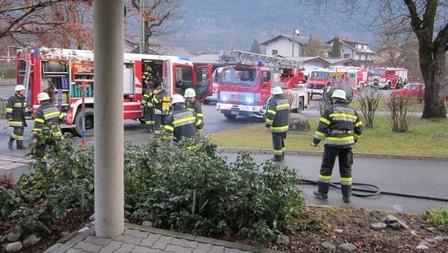 Die Feuerwehr belüftete den Raum; verletzt wurde niemand (Bild: Berufsfeuerwehrkommando Hermagor)