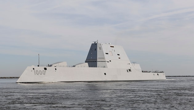 Modern, dennoch fehleranfällig: Die USS Zumwalt (Bild: APA/AFP/US NAVY/PO2 TIMOTHY SCHUMAKER)