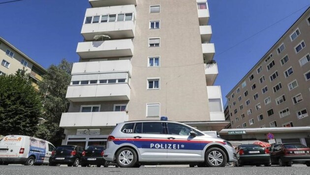 Tatort Elisabethstraße: In diesem Wohnhauses fand die Exekutive den toten Serben (30). (Bild: Markus Tschepp)