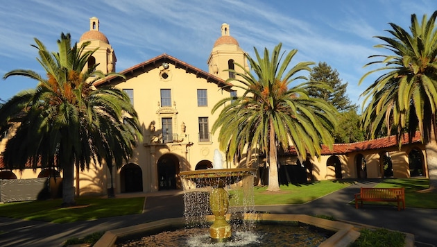 Am riesigen Areal der Stanford-Uni wurde Google erfunden. (Bild: Harald Kalcher)