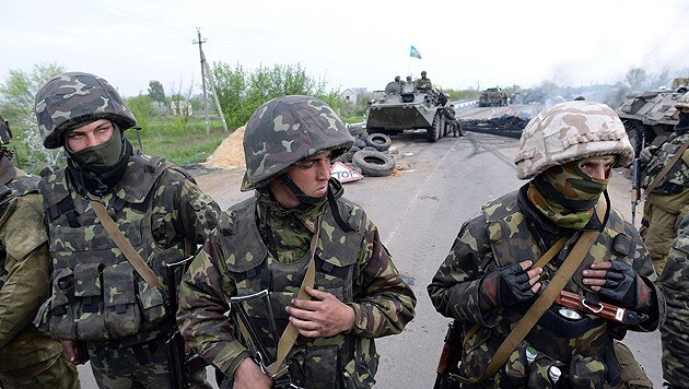 Im Osten der Ukraine kämpfen weiterhin ukrainische Regierungssoldaten gegen prorussische Rebellen. (Bild: AFP)