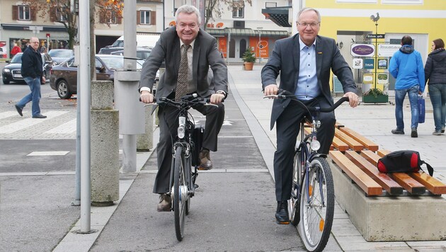 Anton Lang (links) und Josef Ober wollen das Radfahren forcieren (Bild: Jürgen Radspieler)