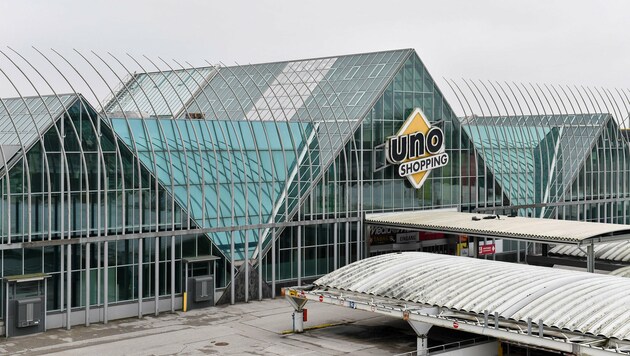 Das Uno Shopping in Leonding soll bald wieder wachgeküsst werden. (Bild: Harald Dostal)