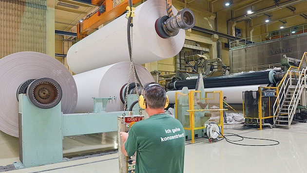 Jährlich werden in Steyrermühl pro Jahr 320.000 Tonnen Zeitungspapier hergestellt (Bild: (c) UPM Kymmene Austria GmbH)