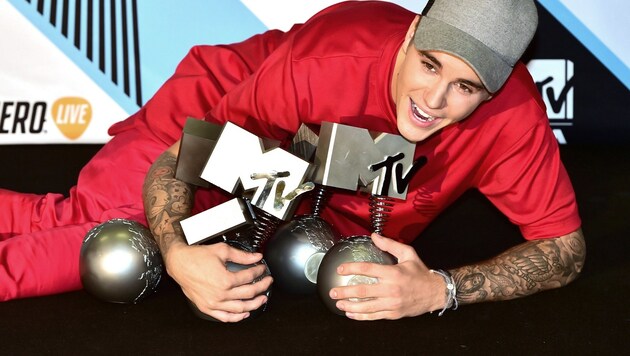 Justin Bieber räumte bei den MTV EMAs vier Trophäen ab. (Bild: AFP)