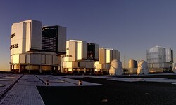 Die vier Hauptteleskope des Very Large Telescope der ESO in Chile