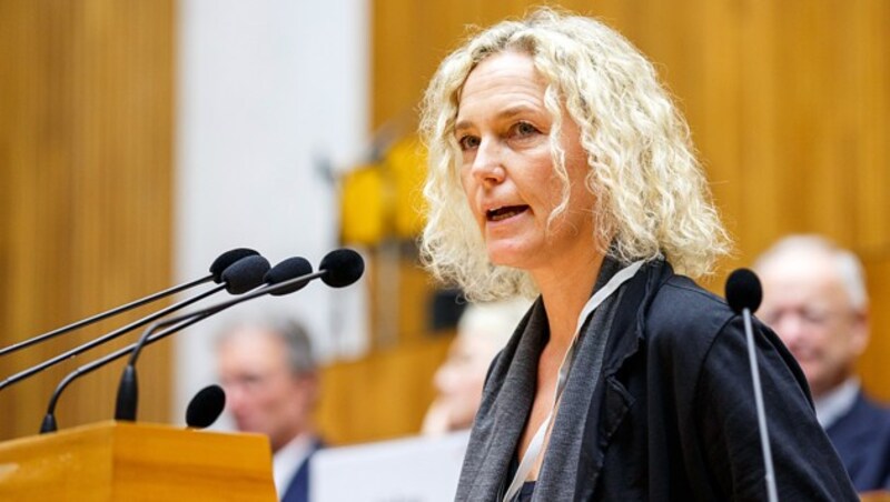 Martina Kronberger-Vollnhofer bei einer ihrer Reden im Parlament (Bild: Parlamentsdirektion/Bildagentur Zolles KG/Christian Hofer)