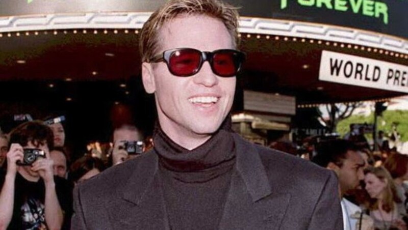 Val Kilmer bei der "Batman Forever"-Premiere im Jahr 1995 (Bild: VINCE BUCCI/AFP/picturedesk.com)