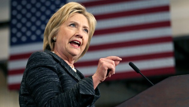 Hillary Clinton hatte sich wegen der Nutzung eines privaten E-Mail-Accounts für ihre dienstliche Kommunikation rechtfertigen müssen. (Bild: ASSOCIATED PRESS)