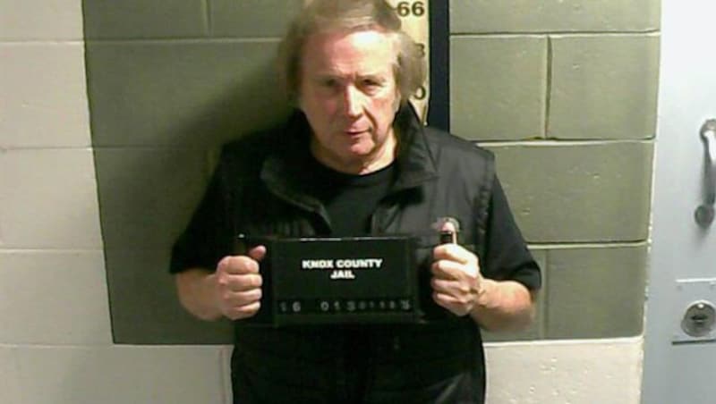 Don McLean nach seiner Verhaftung wegen häuslicher Gewalt (Bild: AP)