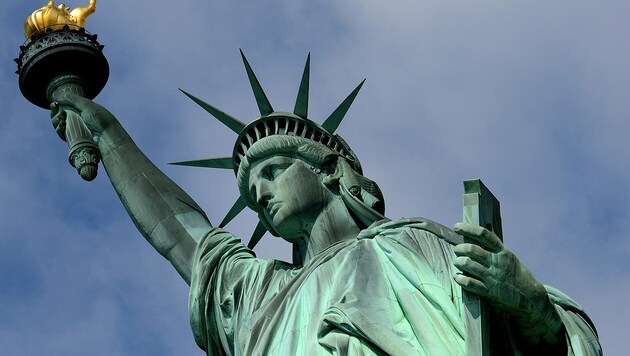 Die Freiheitsstatue auf Liberty Island (Bild: PETER FOLEY/EPA/picturedesk.com)