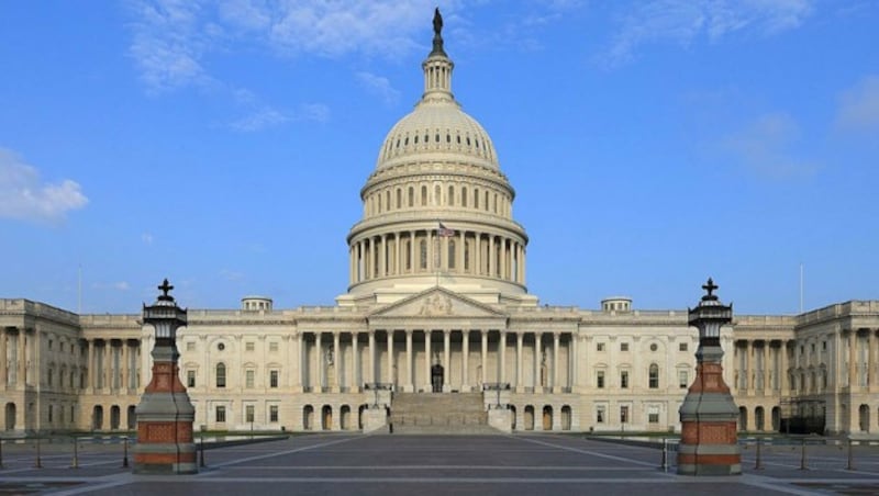 Das Kapitol, der Sitz des US-Kongresses (Bild: Wikipedia/Martin Falbisoner (CC BY-SA 3.0))