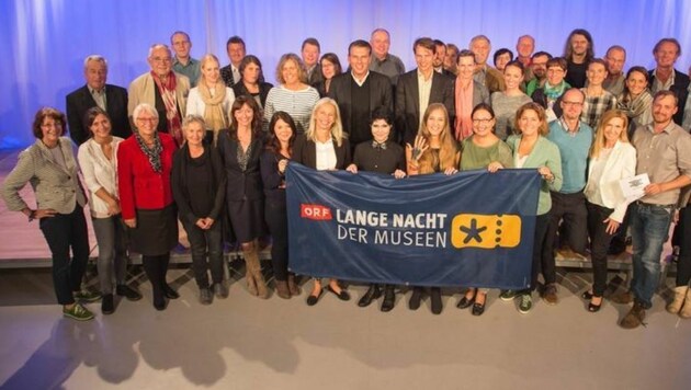 Das aktuelle "Familienfoto der Salzburger Museumsklasse 2016" (Bild: Franz Neumayr/MMV)