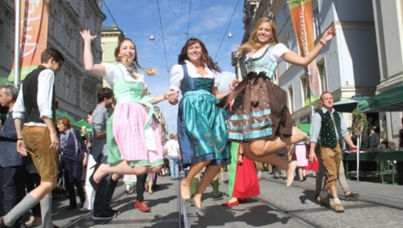 Lebensfreude pur! Beim Aufsteirern 2016 sah man nur fröhliche Gesichter. Klicken Sie sich durch! (Bild: KRONEN ZEITUNG)