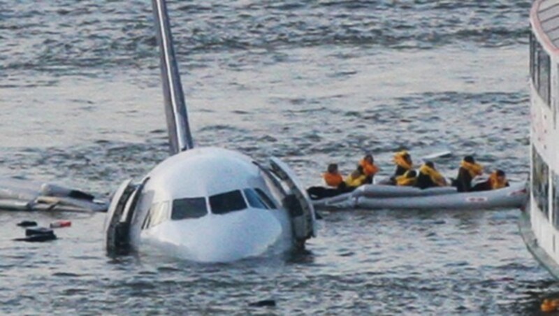 Die Notlandung am Hudson-River aus dem Jahr 2009 (Bild: AP)