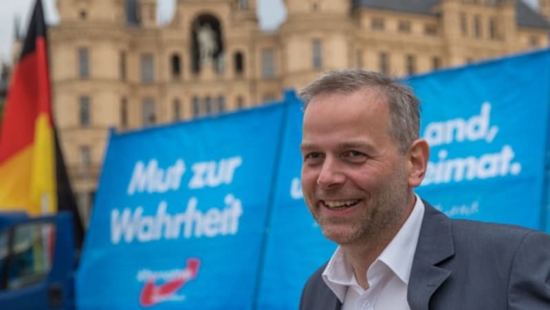 Landesparteichef Leif-Erik Holm kam mit der AfD in Mecklenburg-Vorpommern vor der CDU auf Platz 2. (Bild: APA/AFP/dpa/JENS BUTTNER)