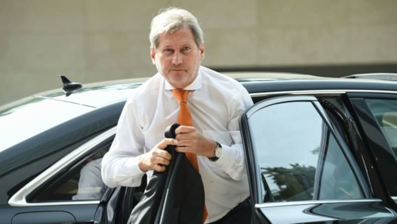 EU-Kommissar Johannes Hahn (Bild: APA/AFP/JOHN THYS)