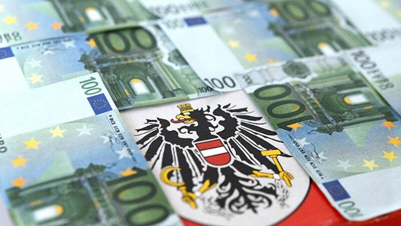 Mit der Erhöhung unter der Inflationsrate wollen Österreichs Politiker ein Zeichen setzen. (Bild: APA/HELMUT FOHRINGER)