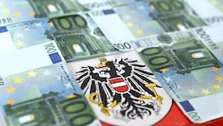 Mit der Erhöhung unter der Inflationsrate wollen Österreichs Politiker ein Zeichen setzen. (Bild: APA/HELMUT FOHRINGER)