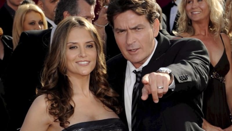 Charlie Sheen mit Exfrau Brooke Mueller (Bild: PAUL BUCK/EPA/picturedesk.com)