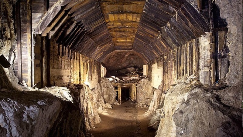Auch in diesem Tunnel wurde nach dem Goldzug gesucht. (Bild: APA/EPA/MACIEJ KULCZYNSKI)