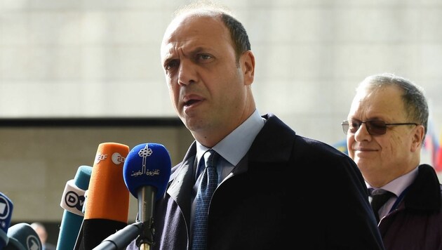 Italiens Innenminister Angelino Alfano (Bild: APA/AFP/John Thys)