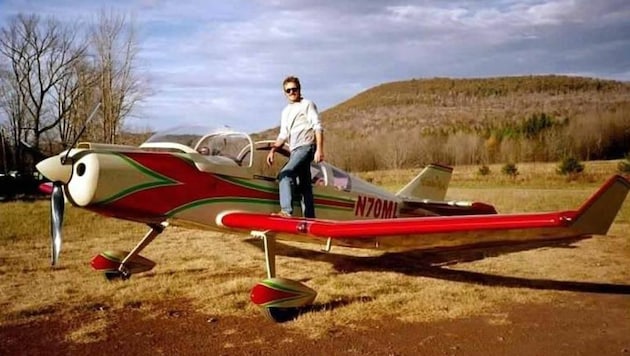 Maximilian Lassacher mit seinem Flugzeug. Im September will er von den USA in den Lungau. (Bild: Maximilian Lassacher)