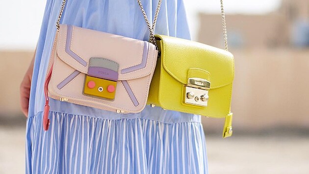 Mini-Bags in Pastellfarben sind im Sommer besonders süß! (Bild: instagram.com/bonjourchiara)
