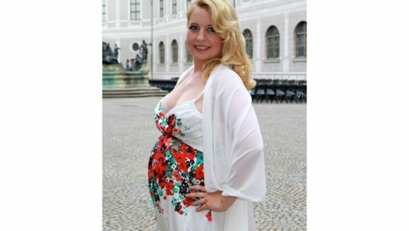 Iva Schell Ende Juni in München, das Baby kommt Anfang September. (Bild: People Picture/Andrea Moelzner)