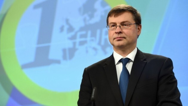 EU-Kommissar Valdis Dombrovskis (Bild: APA/AFP/EMMANUEL DUNAND)