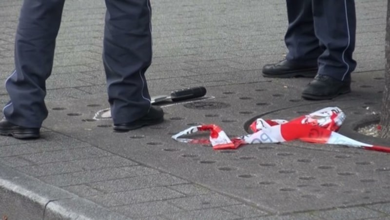 Ein 60 Zentimeter langes Dönermesser wurde in Reutlingen zur Tatwaffe. (Bild: AP)